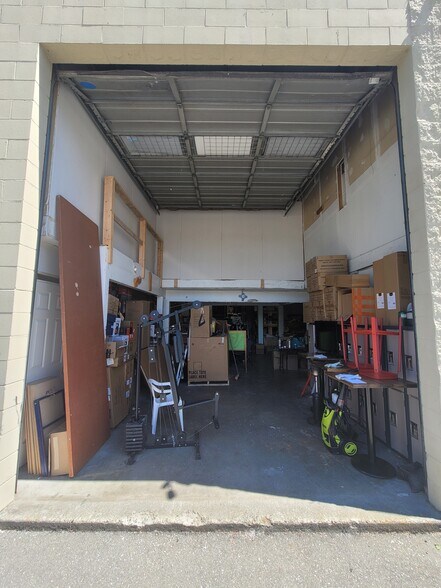 More Photos Of 5113 Byrne Rd, Burnaby Warehouse For Sale