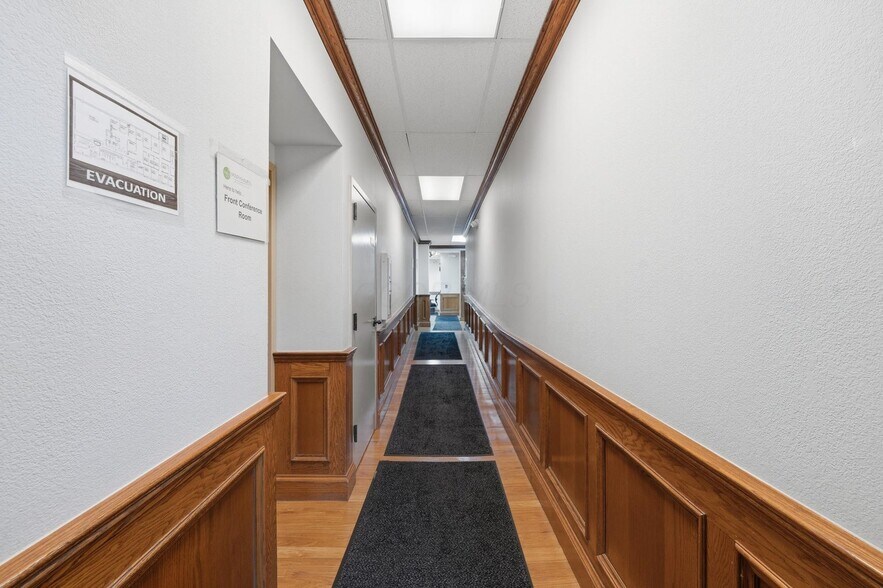 More Photos Of 88 N Sandusky St, Delaware Office For Lease