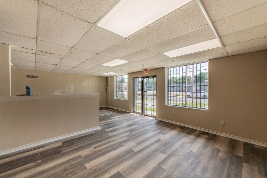 More Photos Of 1006 West Ave, San Antonio Freestanding For Sale