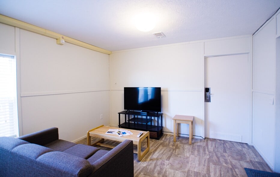 More Photos Of 6772 E Goldenrod Dr, Gardendale Manufactured Housing Mobile Home Park For Sale