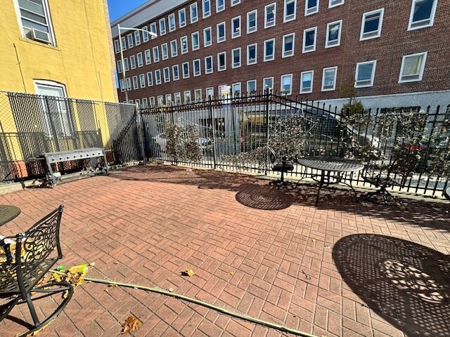 More Photos Of 621-625 E Fordham Rd, Bronx Office For Sale