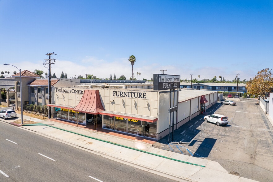More Photos Of 2215 Harbor Blvd, Costa Mesa Freestanding For Sale