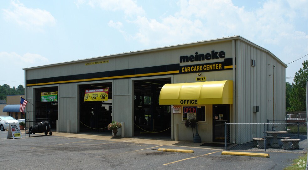 Primary Photo Of 6017 Yadkin Rd, Fayetteville Auto Repair For Lease