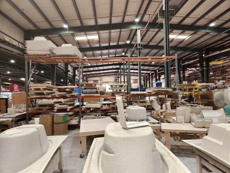 More Photos Of 10700 John Price Rd, Charlotte Warehouse For Lease