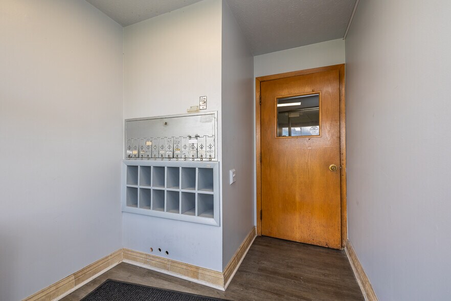 More Photos Of 30600 Euclid Ave, Wickliffe Apartments For Sale