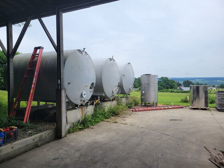 More Photos Of 3675 Tichenor Rd, Hector Winery Vineyard For Sale