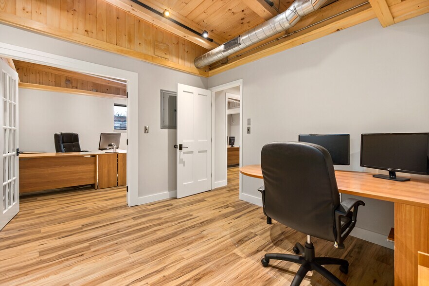 More Photos Of 1 Harris St, Newburyport Medical For Lease