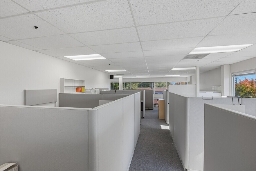 More Photos Of 425 Merchant St, Vacaville Office For Sale