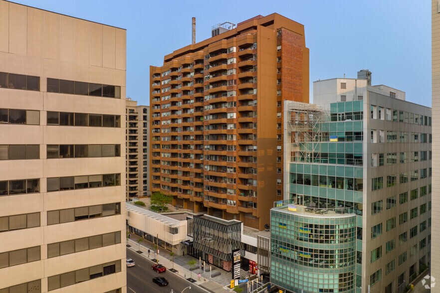 Primary Photo Of 77-81 St Clair Ave E, Toronto Apartments For Lease