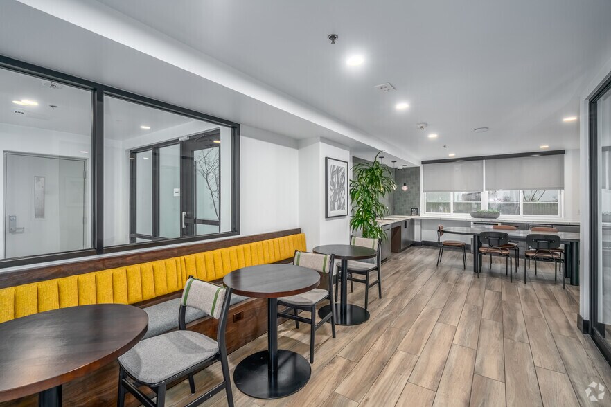 More Photos Of 104 12th Ave, Seattle Apartments For Lease