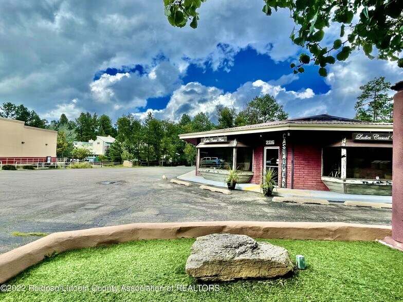 More Photos Of 2716 Sudderth Dr, Ruidoso Storefront For Sale