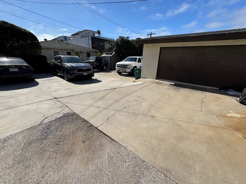 More Photos Of 4980-82 La Jolla Blvd, San Diego Multifamily For Sale