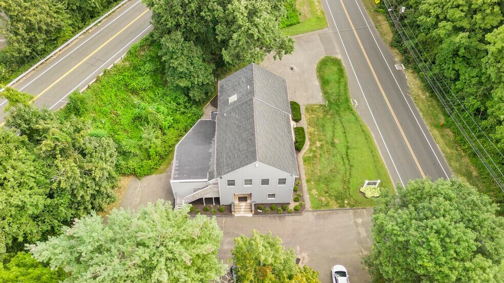 More Photos Of 276 Main St, Farmington Medical For Sale