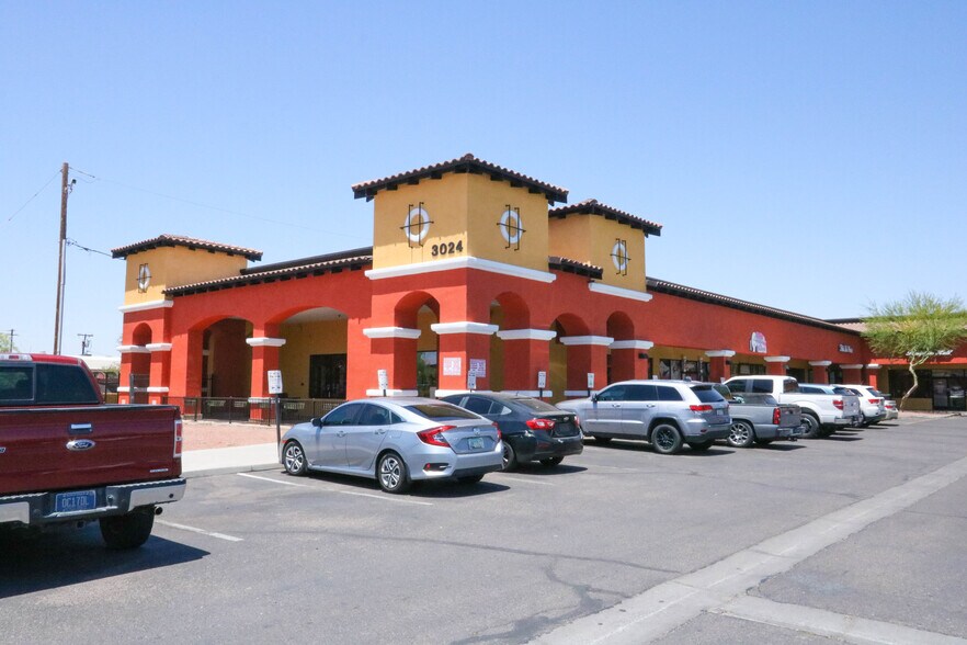 More Photos Of 3020-3024 W Van Buren St, Phoenix Storefront Retail Office For Lease