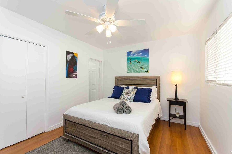 More Photos Of 1530 N Formosa Ave, Los Angeles Apartments For Sale