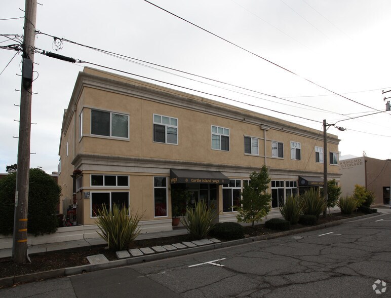 More Photos Of 7-9 Mariposa Ave, San Anselmo Storefront Retail Residential For Lease