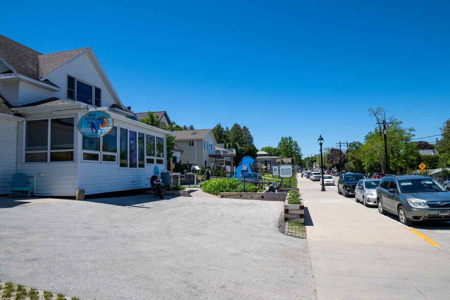 More Photos Of 4113 Main St, Fish Creek Storefront Retail Residential For Sale