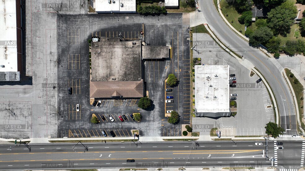 More Photos Of 1615 S Glenstone Ave, Springfield Bank For Lease