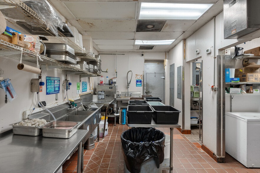 More Photos Of 480 Mary Esther Blvd NW, Fort Walton Beach Restaurant For Lease