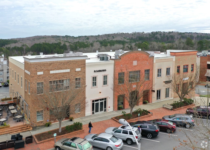 More Photos Of 400 Market St, Chapel Hill Office For Lease