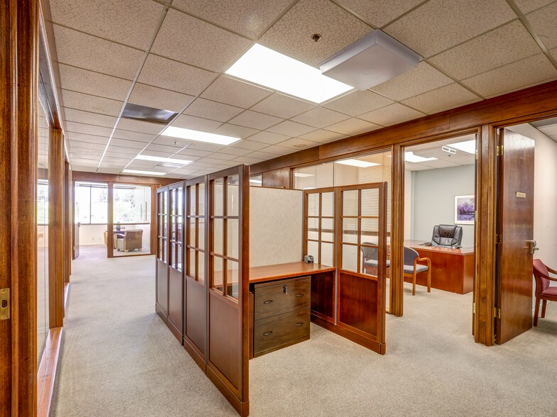 More Photos Of 703-709 2nd St, Santa Rosa Office For Sale