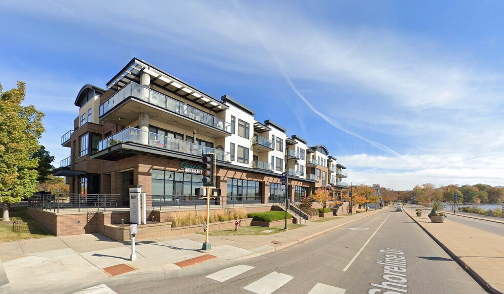 More Photos Of 4100 Shoreline Dr, Spring Park Apartments For Sale