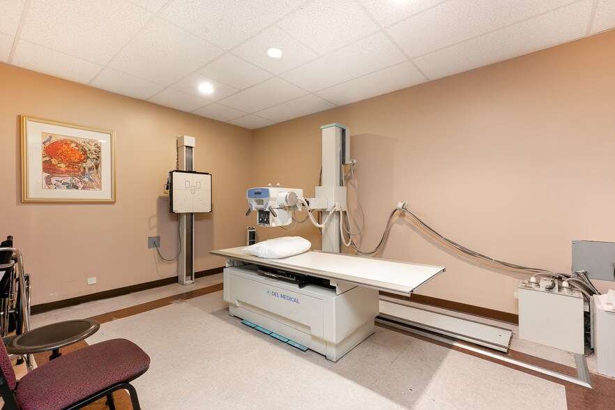 More Photos Of 1195 N Main St, Providence Medical For Lease