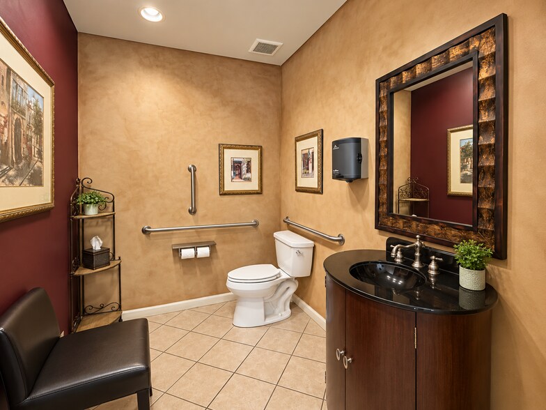 More Photos Of 343 W Roosevelt St, Phoenix Office For Sale
