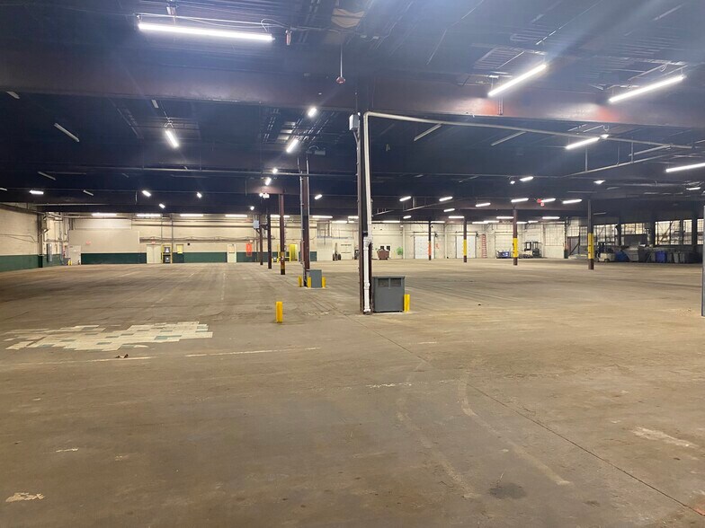 More Photos Of 4th & Pacific Ave @ Pacific Ave, West Pittston Warehouse For Sale