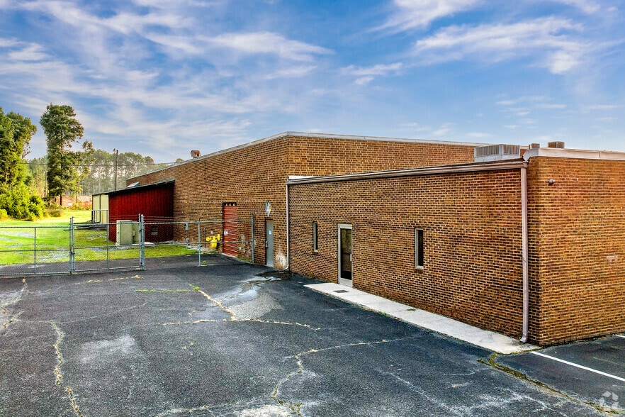 More Photos Of 6027 Stitt St, Monroe Warehouse For Lease