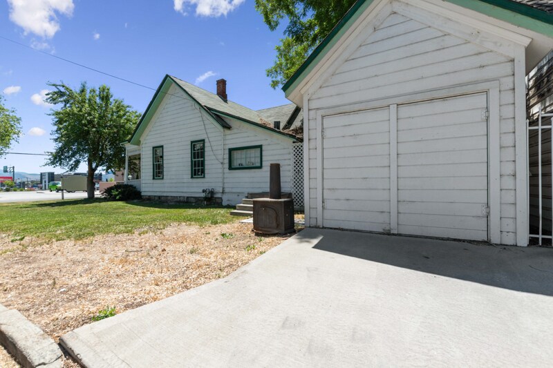 More Photos Of 1114 N Curry St, Carson City Freestanding For Sale