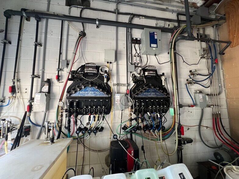 More Photos Of 1513 Rice Ave, Dublin Carwash For Sale