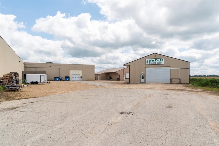 More Photos Of 1230 N Main St, Viroqua Freestanding For Sale