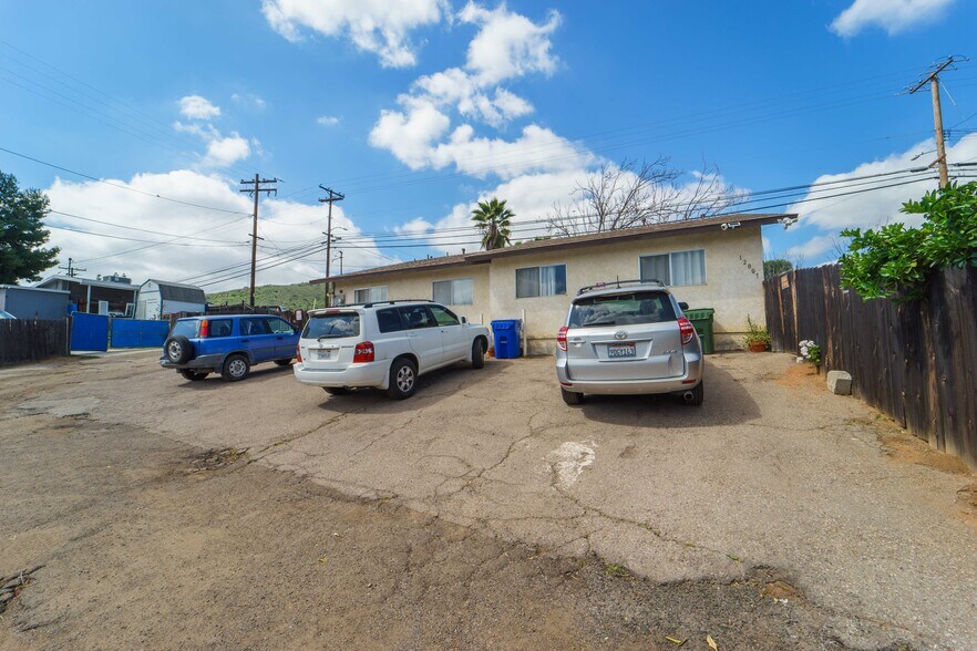 More Photos Of 12005 Lacie Ln, Lakeside Multifamily For Sale