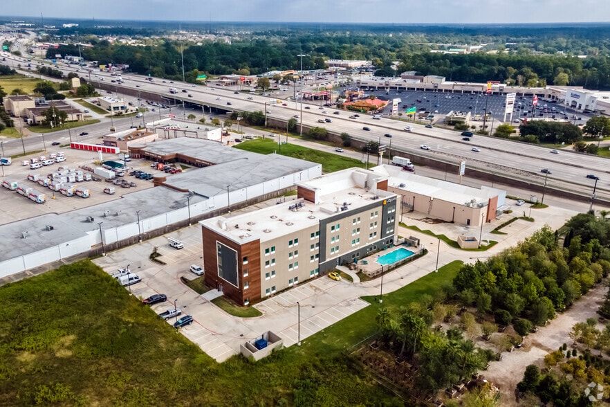 More Photos Of 21119 Interstate 45, Spring Hotel For Sale