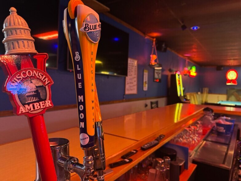 More Photos Of 68290 S Main St, Iron River General Retail For Sale