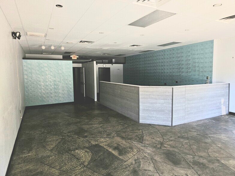 More Photos Of N Spring Garden Ave, Deland Unknown For Lease