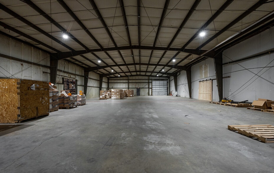 More Photos Of 1941 Haw River Hopedale Rd, Burlington Warehouse For Sale