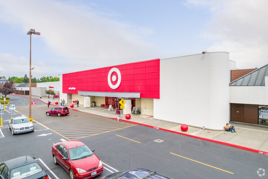 More Photos Of 2105-2643 SE Tualatin Valley Hwy, Hillsboro Unknown For Lease