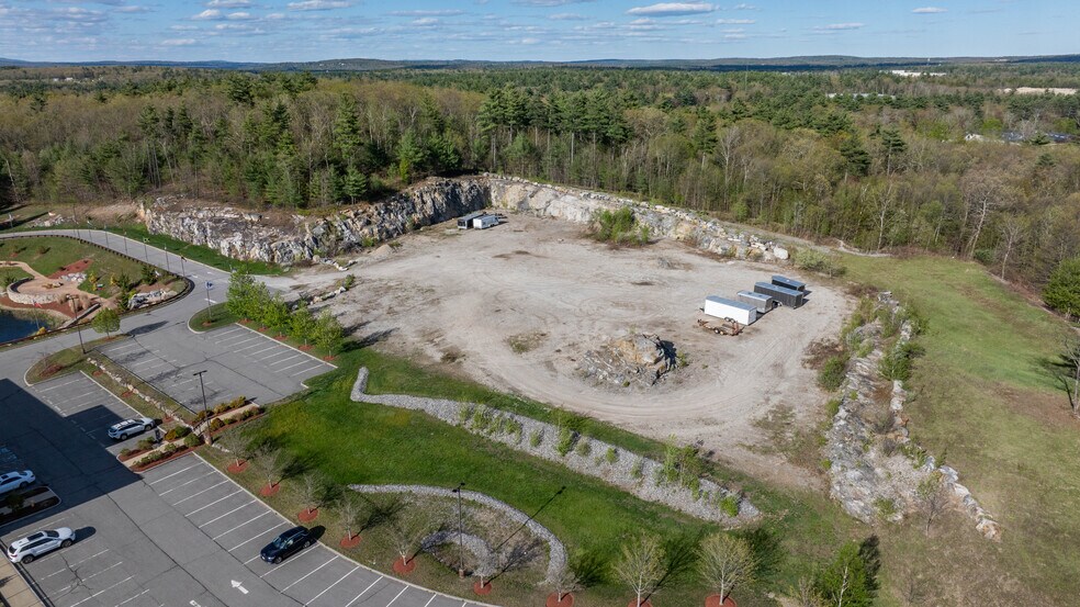 More Photos Of 6 Kitty Hawk Lndg, Londonderry Office For Sale