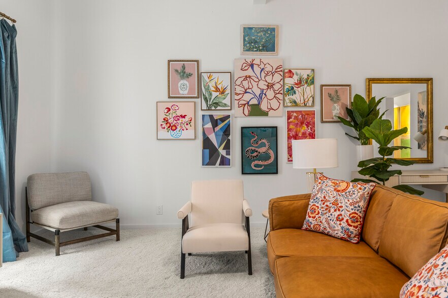 More Photos Of 9-13 Broadway St, Asheville Storefront Retail Office For Sale