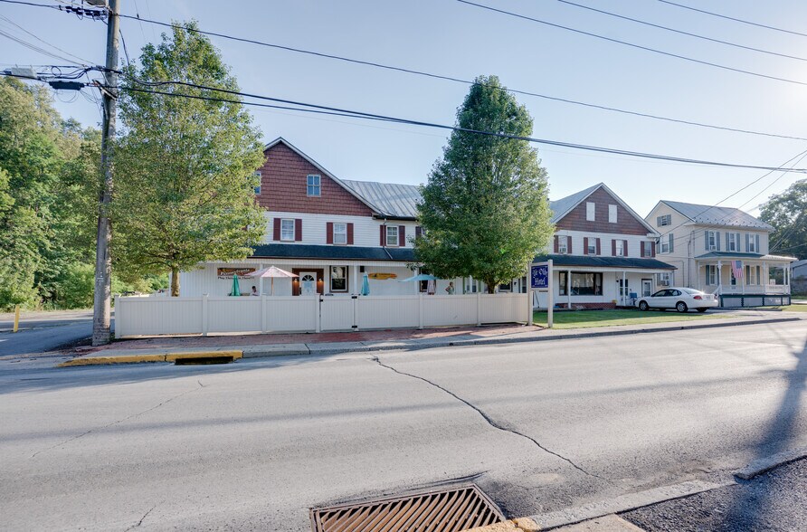 More Photos Of 236 N Main St, Milroy General Retail For Sale