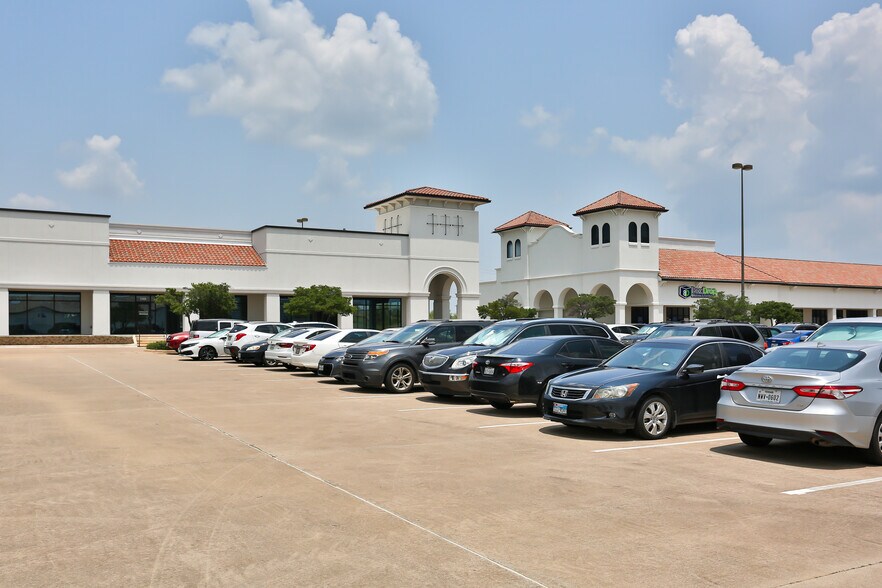 More Photos Of 5800 N Interstate 35, Denton Unknown For Lease
