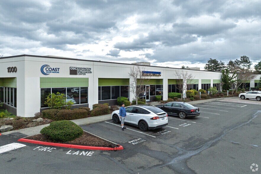 More Photos Of 923 Powell Ave SW, Renton Unknown For Lease