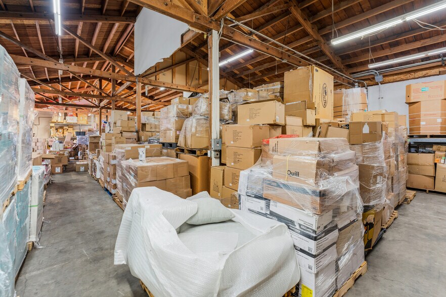 More Photos Of 2879 Main St, Riverside Warehouse For Lease