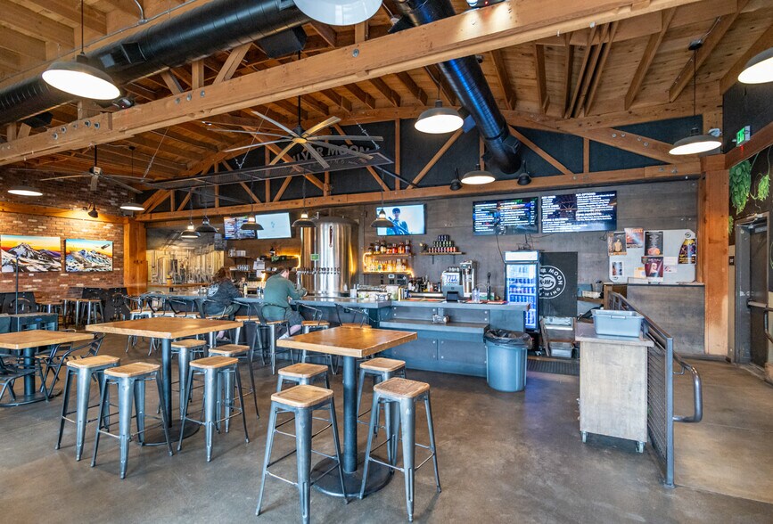 More Photos Of 20 NW Greenwood Ave, Bend Loft Creative Space For Sale