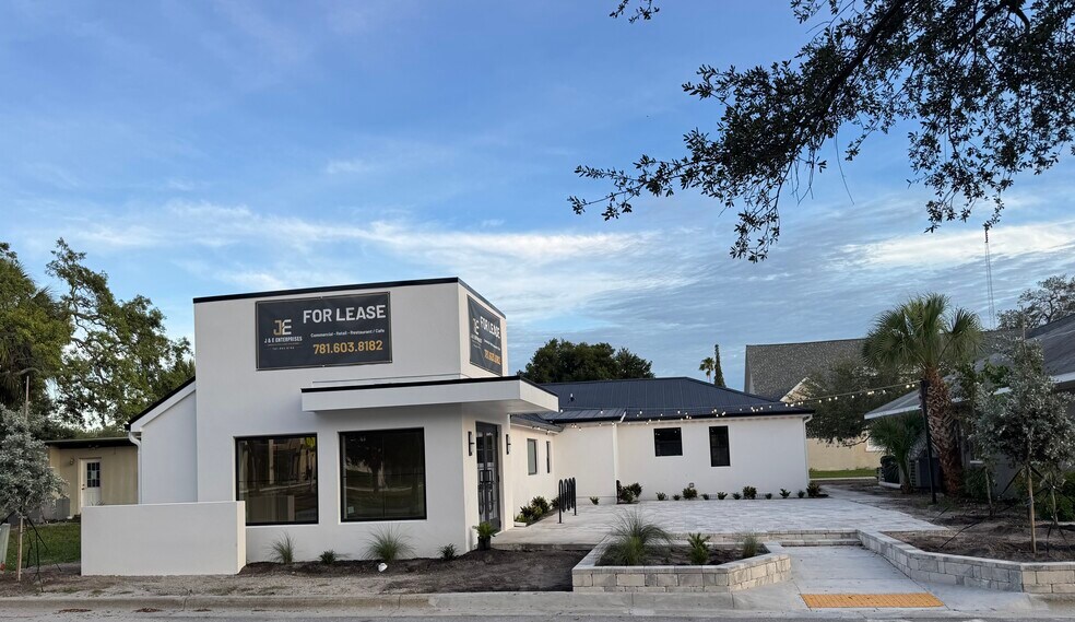 More Photos Of 514 1st Ave SW, Largo General Retail For Lease