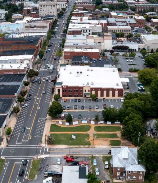 More Photos Of 301 S Main St, Salisbury Light Manufacturing For Lease