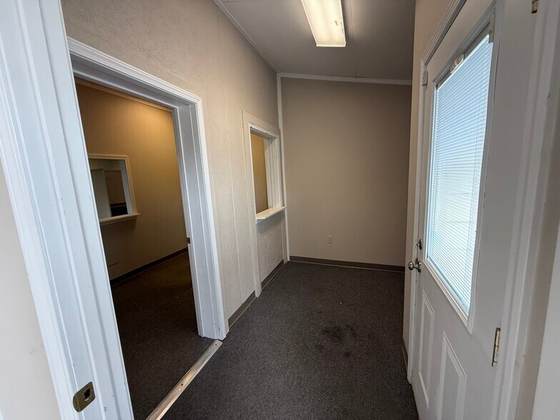 More Photos Of 21 Beech Grove Rd, Cullman General Retail For Sale