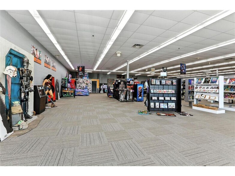 More Photos Of 9079 Buchanon Trl, Inver Grove Heights General Retail For Sale